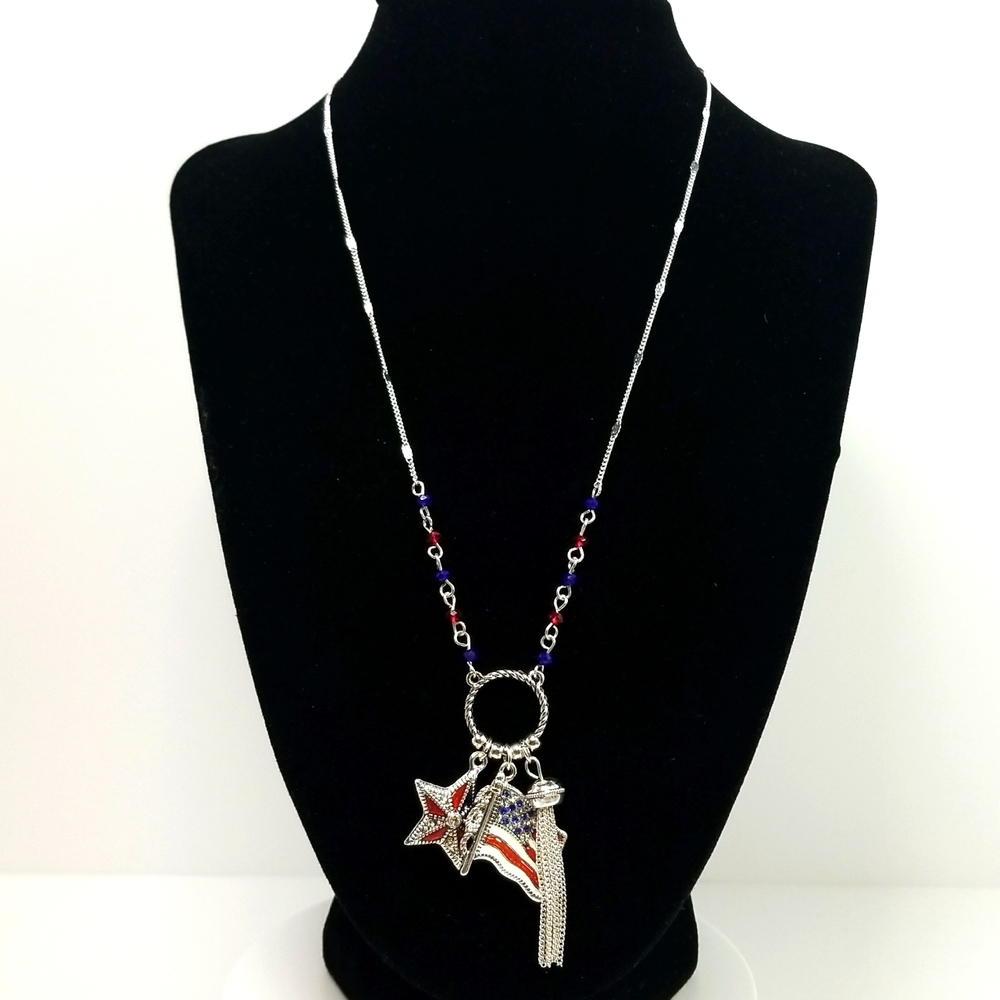 Silver USA Flag&Star Pendant Womens Necklace Size 18inches
